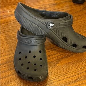 CROCS Classic Black Clogs